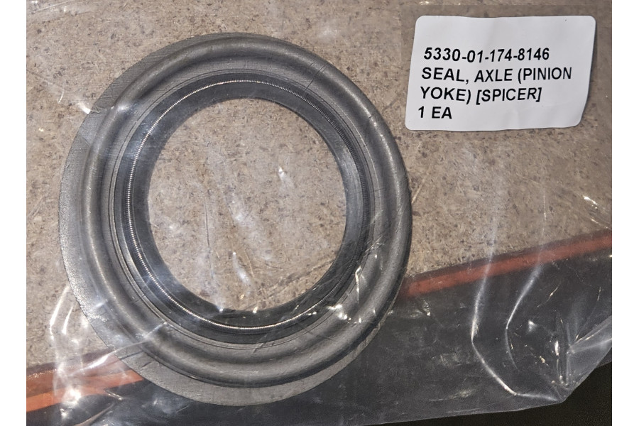 Манжета хвостовика диференціала (5330-01-174-8146)