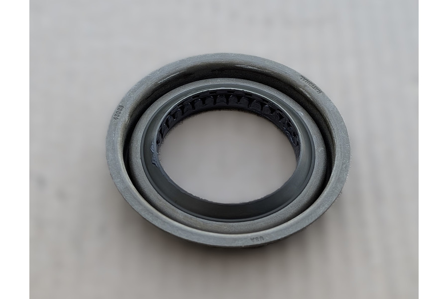 Манжета хвостовика диференціала (5330-01-174-8146)