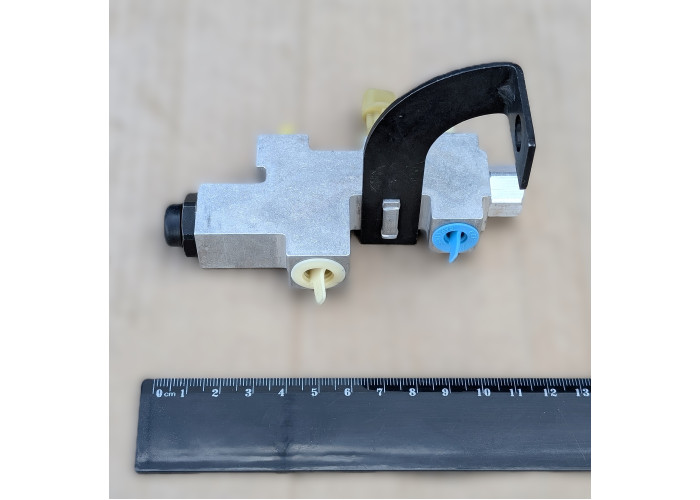 Клапан гальм пропорційний (4820-01-359-9489)