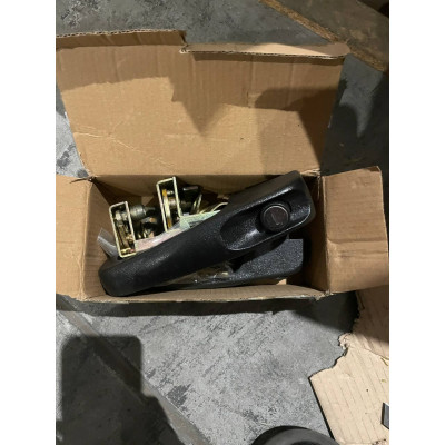 Замок дверей правий з ручкою ENEY TB504 TB904